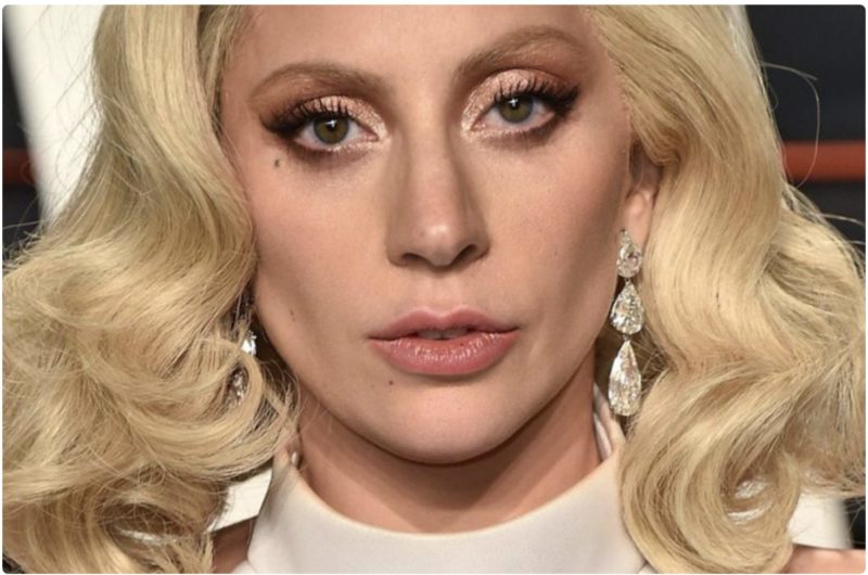 Rien à cacher : Lady Gaga est apparue dans un soutien-gorge totalement transparent et a suscité l'enthousiasme des hommes